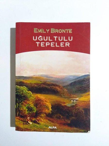 Uğultulu Tepeler