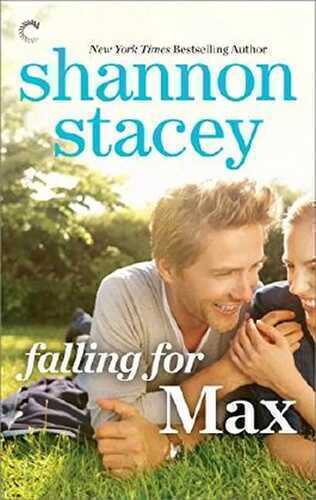 Falling for Max: Book Nine of The Kowalskis